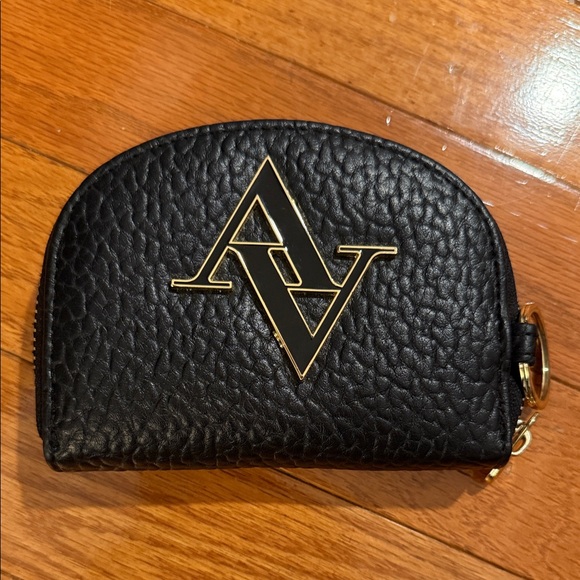 Adrienne Vittadini Black Coin Purse - Picture 1 of 3
